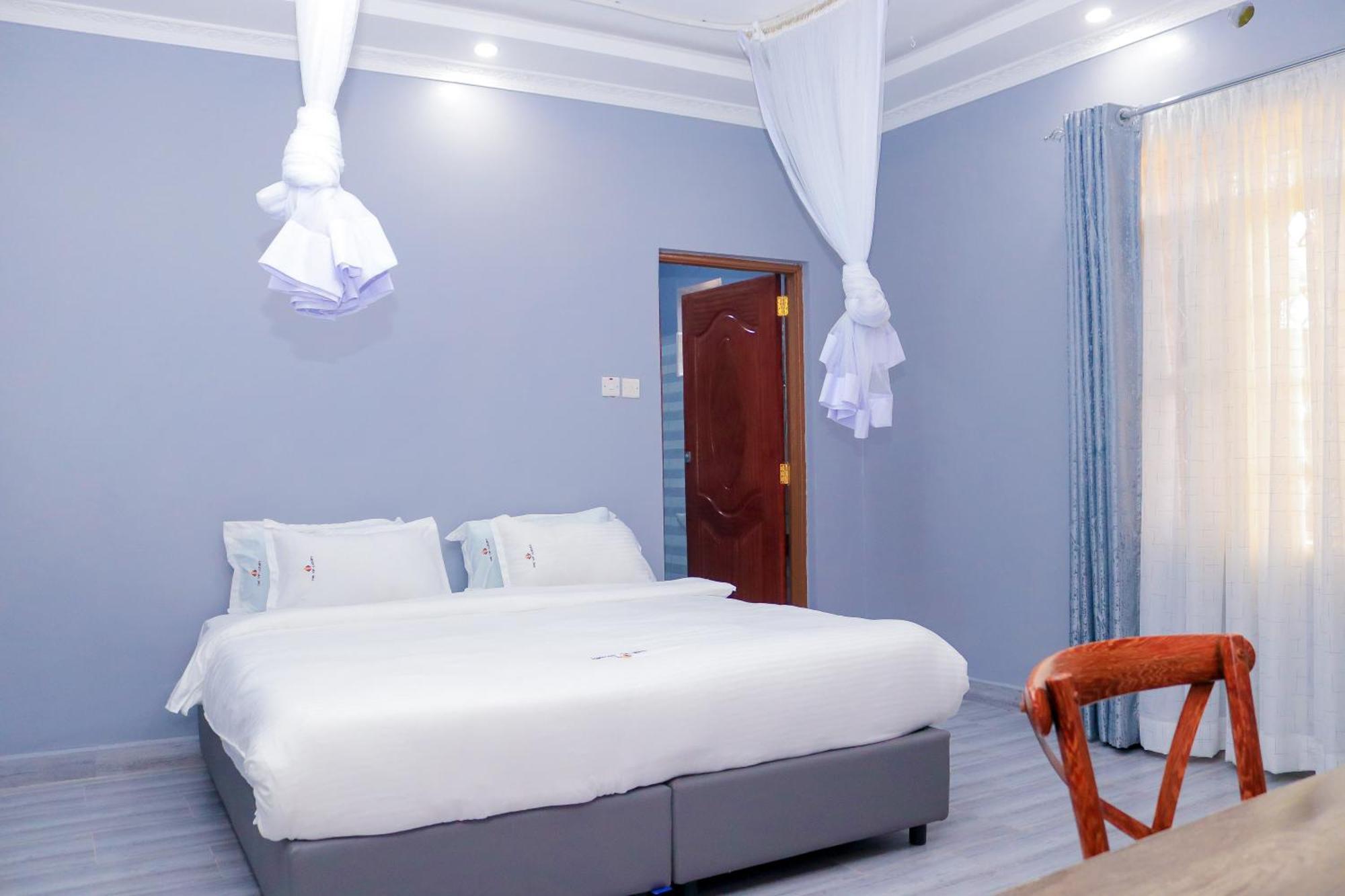 The Vip Luxury Lounge Hotel Кисуму Екстериор снимка